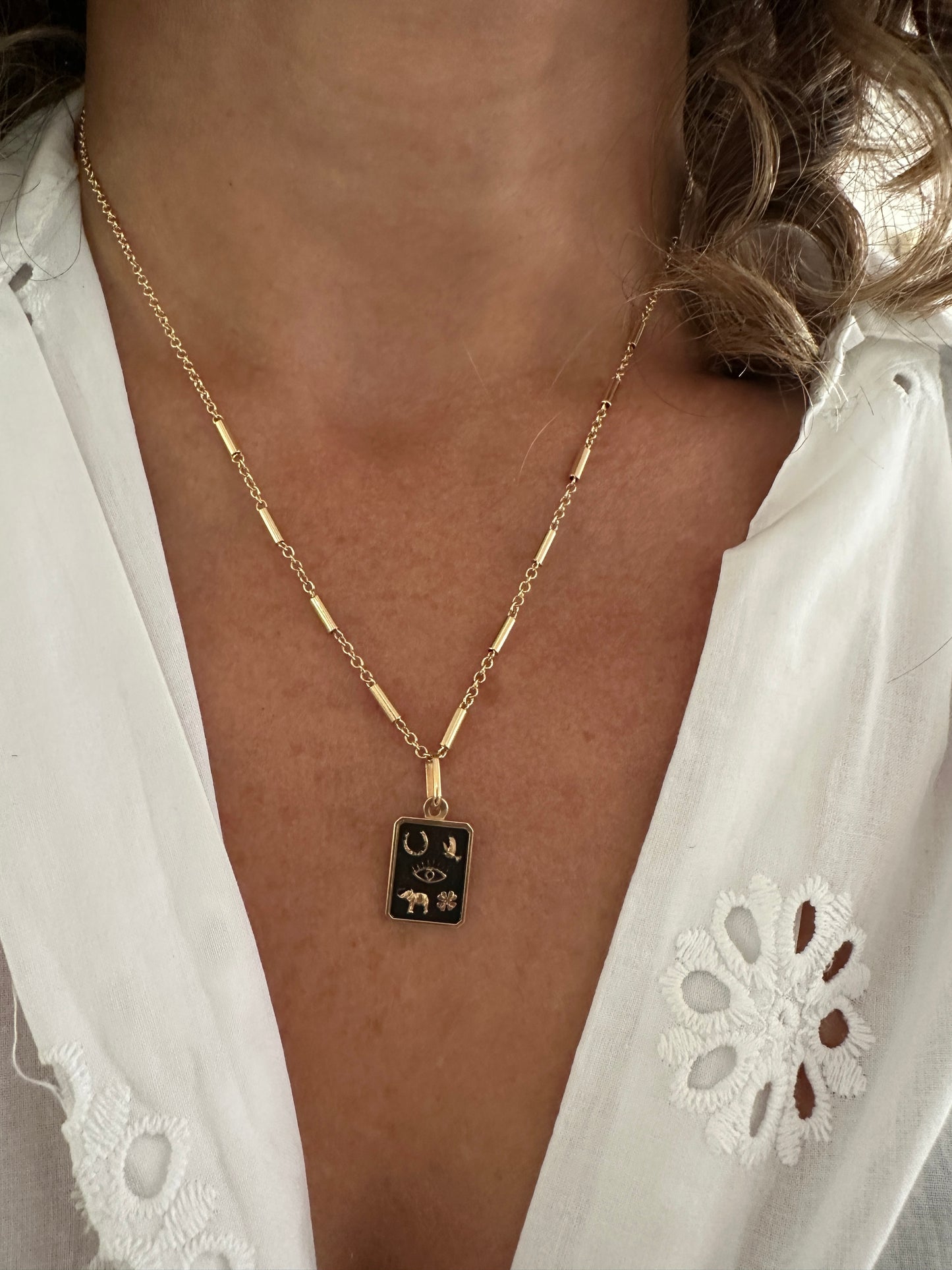 Emunah - 18kt Yellow Gold Black Enamel Lucky Charm