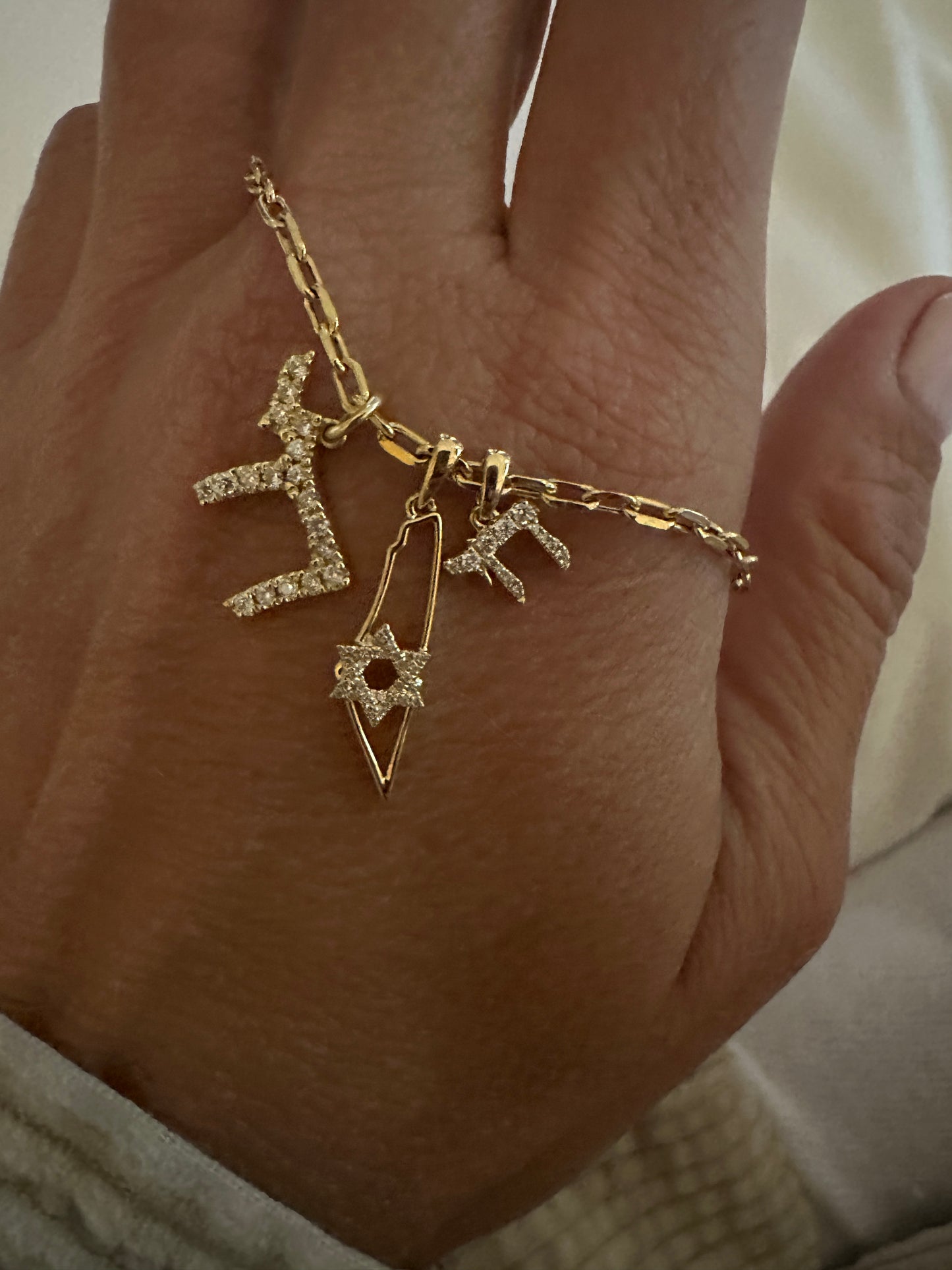 Mini Chai Charm - 18kt Yellow Gold and Diamonds