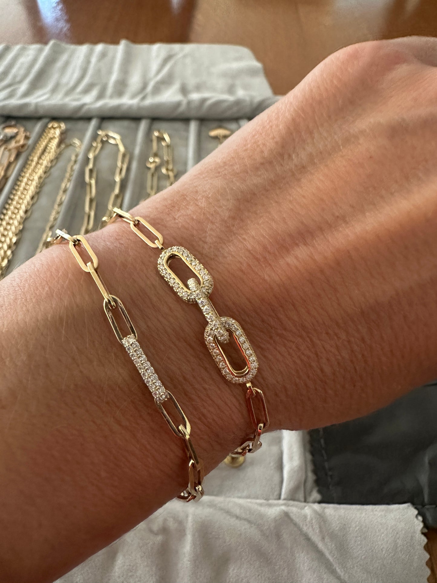 Miami - 18kt Yellow Gold Diamond Chain Bracelet with Three Pave Links