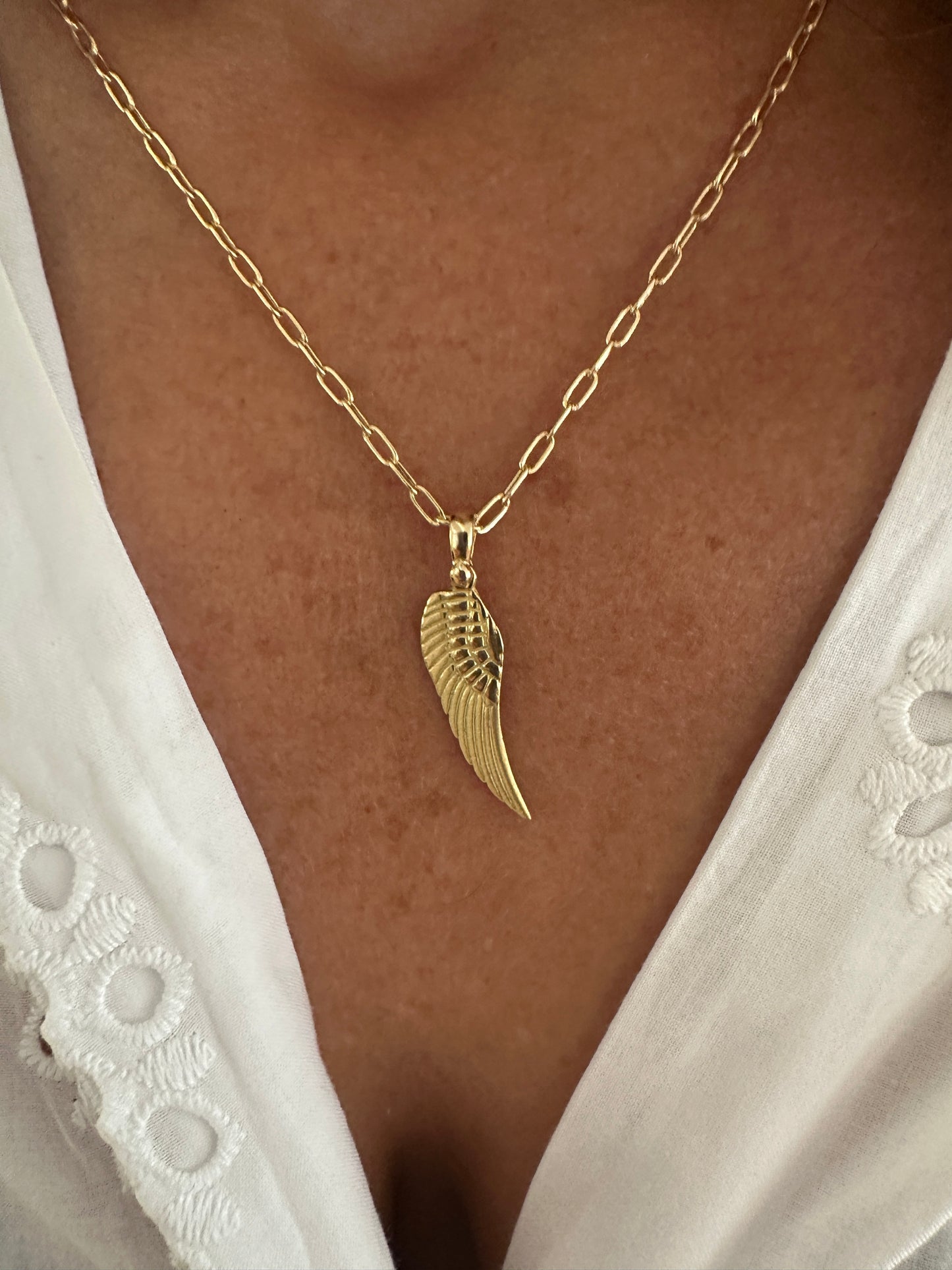 Emunah - 18kt Yellow Gold Wings of Hope Charm