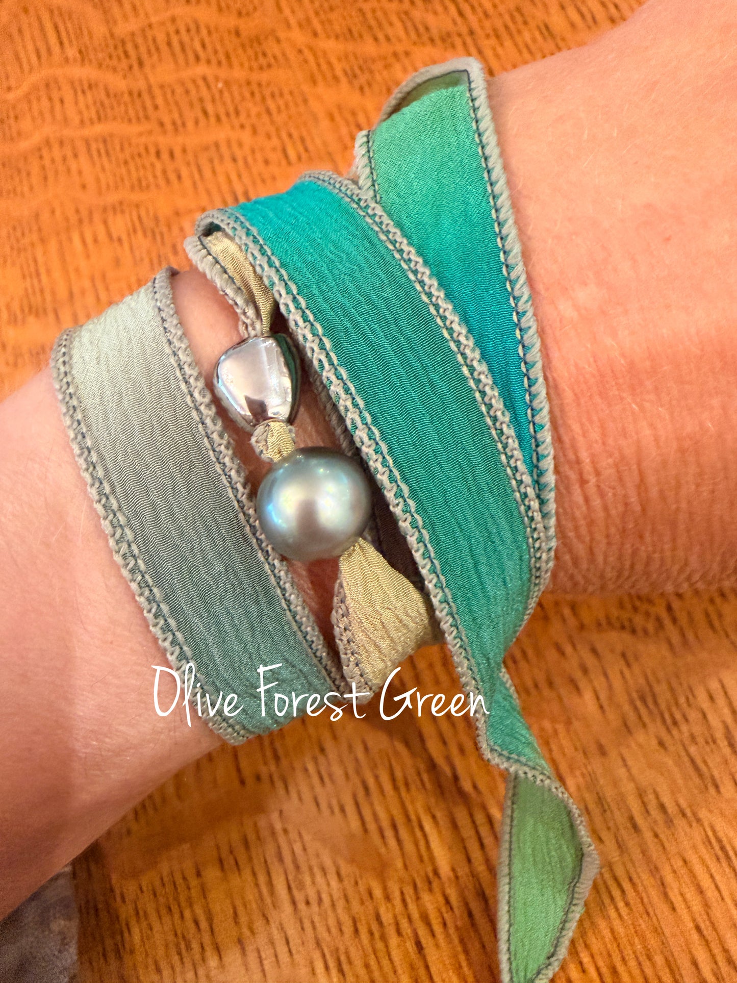Moana - Tahitian Pearl on Silk Ribbon